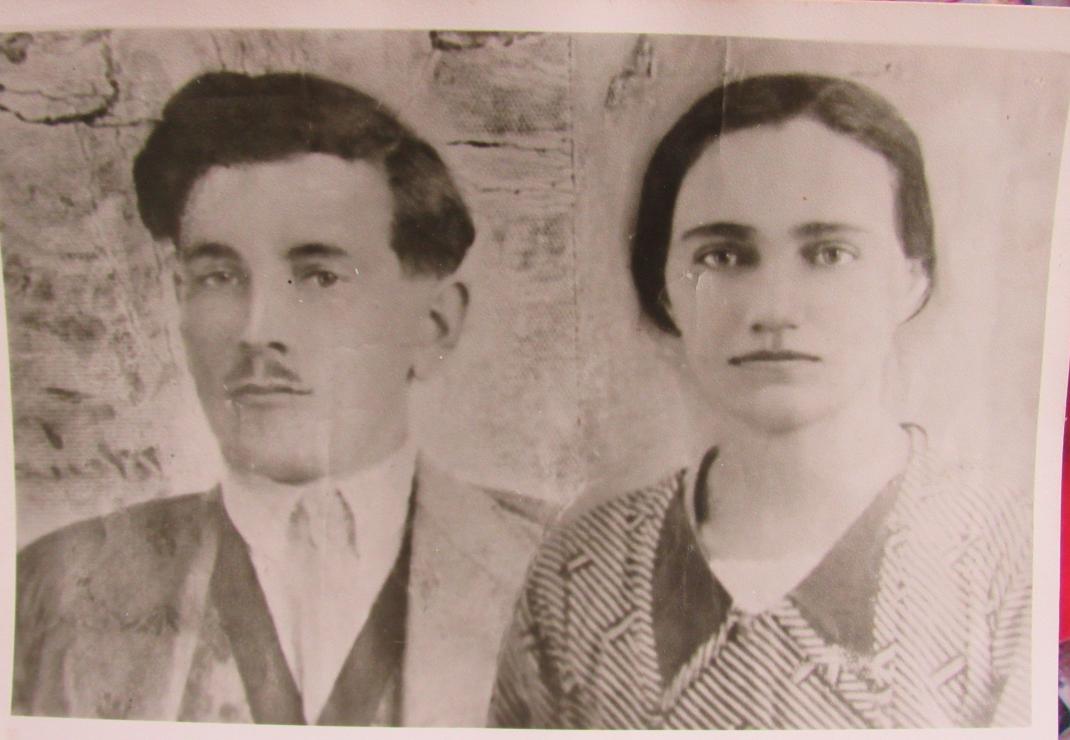 rodice_kazarovi.jpg Thumbnail